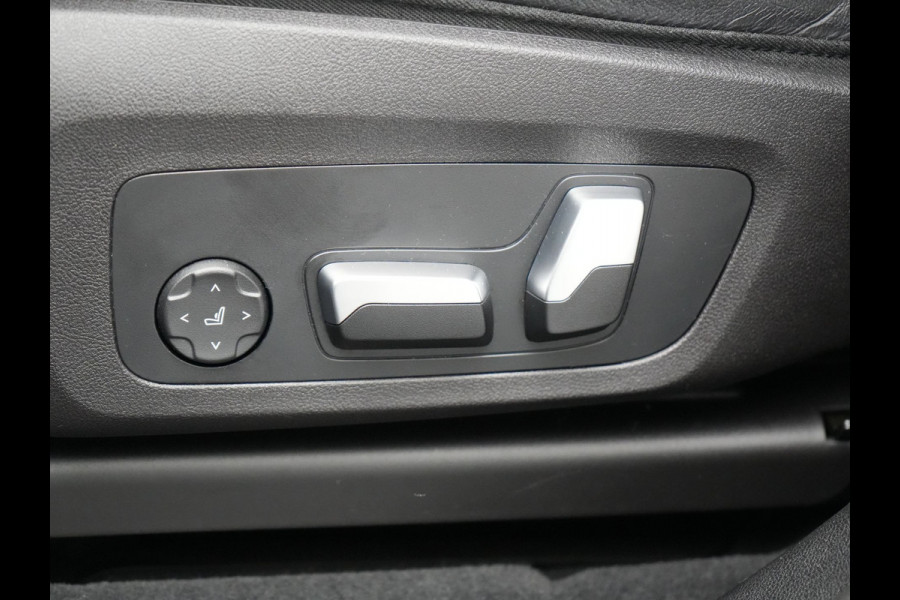 BMW X3 xDrive30e M Sport FACELIFT Plug In Hybrid 293pk Dealer O.H. PHEV | Panodak | Laser LED | Head Up | 360 Camera | Lederen Sportstoelen Memory & Verwarmd | Apple Carplay | Sfeerverlichting | Stuur Verwarmd | Keyless | Blis | Navigatie | Virtual | DAB |