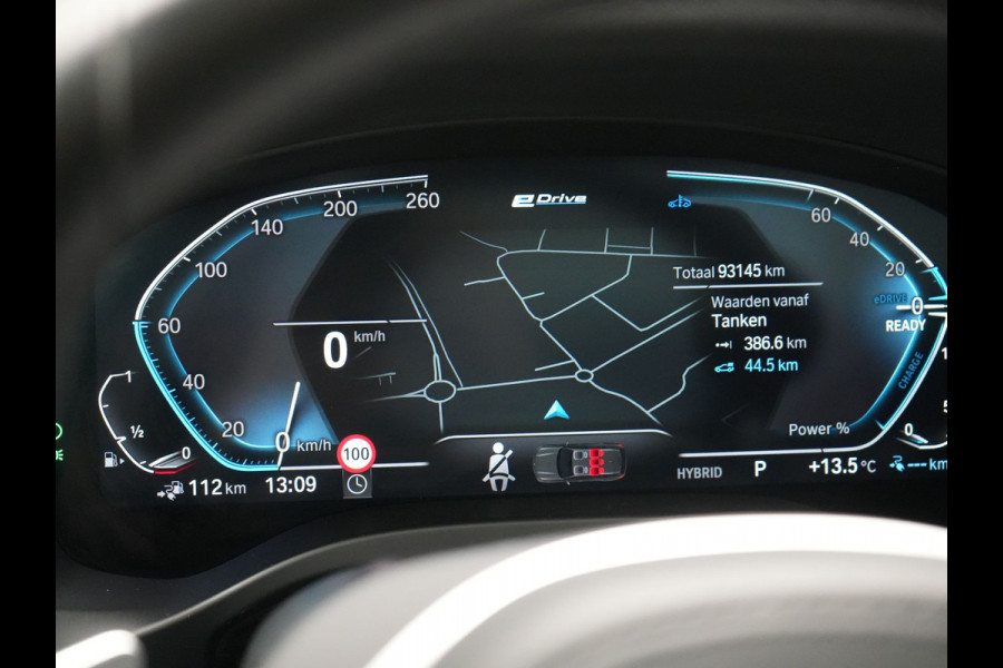 BMW X3 xDrive30e M Sport FACELIFT Plug In Hybrid 293pk Dealer O.H. PHEV | Panodak | Laser LED | Head Up | 360 Camera | Lederen Sportstoelen Memory & Verwarmd | Apple Carplay | Sfeerverlichting | Stuur Verwarmd | Keyless | Blis | Navigatie | Virtual | DAB |