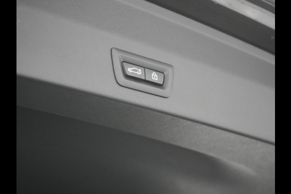 BMW X3 xDrive30e M Sport FACELIFT Plug In Hybrid 293pk Dealer O.H. PHEV | Panodak | Laser LED | Head Up | 360 Camera | Lederen Sportstoelen Memory & Verwarmd | Apple Carplay | Sfeerverlichting | Stuur Verwarmd | Keyless | Blis | Navigatie | Virtual | DAB |