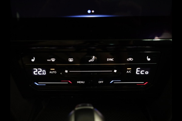 Volkswagen Passat Variant 1.4 TSI PHEV GTE Business 218 pk Automaat (DSG) | Navigatie | Panoramadak | Parkeersensoren (Park assist) | Matrix LED koplampen | Stoelverwarming |