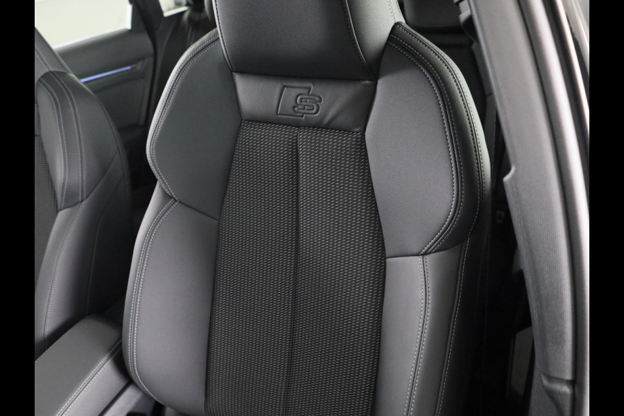 Audi A3 Sportback 45 TFSI e S edition Competition 272pk | Panoramadak | Sonos Premium Audio | 19 inch Lichtmetalen velgen | Parkeercamera