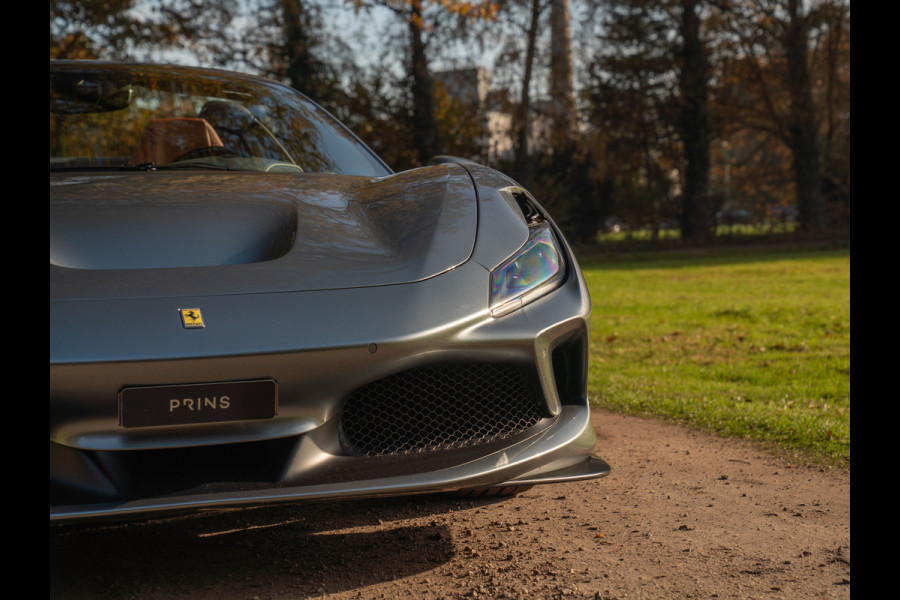 Ferrari F8 Spider 3.9 V8 HELE | Atelier Car | Grigio Coburn | Daytona Racing Seats | Lift | Pass. display