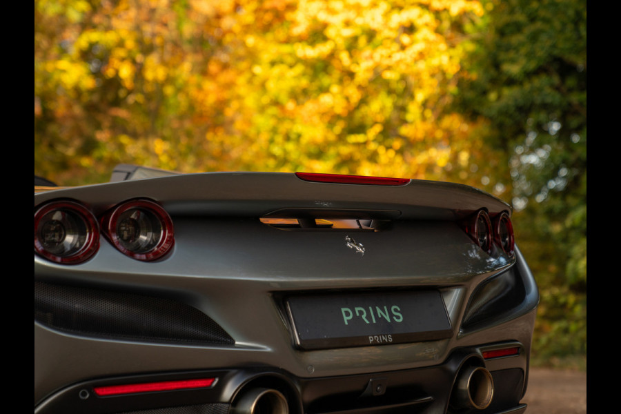 Ferrari F8 Spider 3.9 V8 HELE | Atelier Car | Grigio Coburn | Daytona Racing Seats | Lift | Pass. display