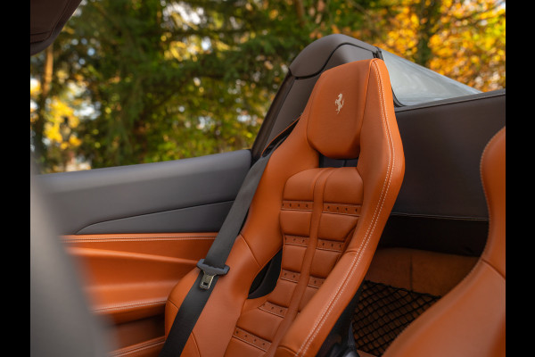 Ferrari F8 Spider 3.9 V8 HELE | Atelier Car | Grigio Coburn | Daytona Racing Seats | Lift | Pass. display