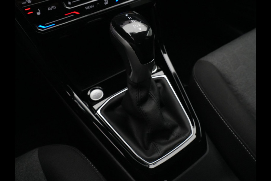 Volkswagen T-Cross 1.0 TSI 115pk DSG Life Edition Navigatie Camera Stoelverwarming Acc 241