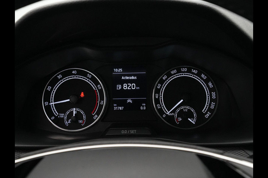 Škoda Kamiq 1.0 TSI 110pk Ambition Navi via app Cruise Pdc Lm velgen 300