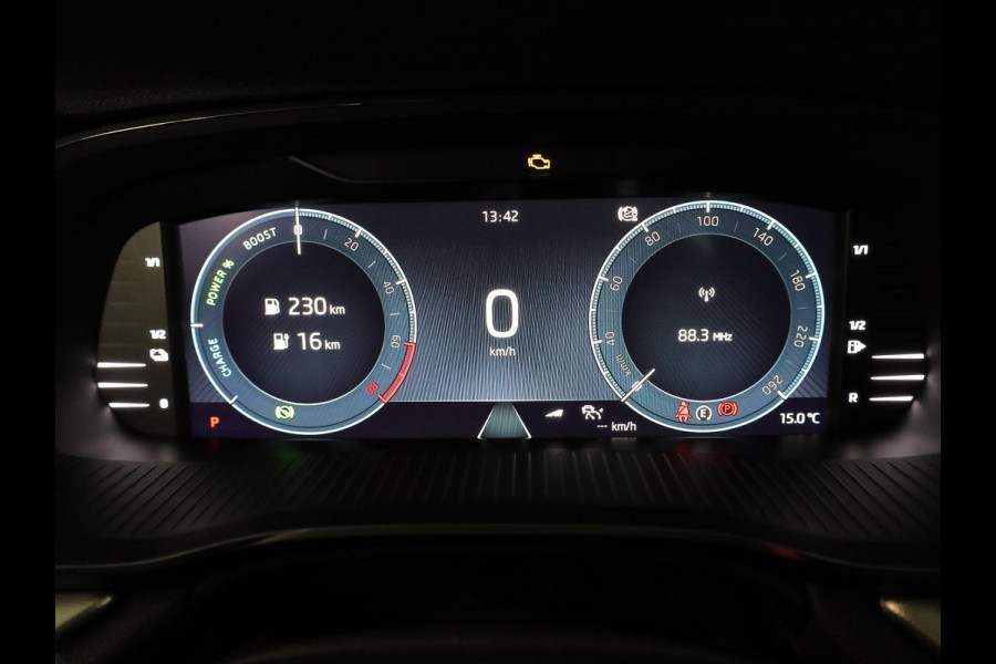 Škoda Octavia Combi 1.4 TSI iV PHEV Business Edition Plus 204pk| Navi| trekhaak| 18'LM-velgen |verwarmde stln+voorruit| SOH 94%