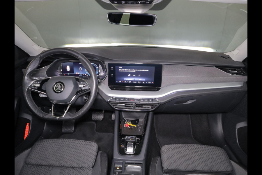 Škoda Octavia Combi 1.4 TSI iV PHEV Business Edition Plus 204pk| Navi| trekhaak| 18'LM-velgen |verwarmde stln+voorruit| SOH 94%