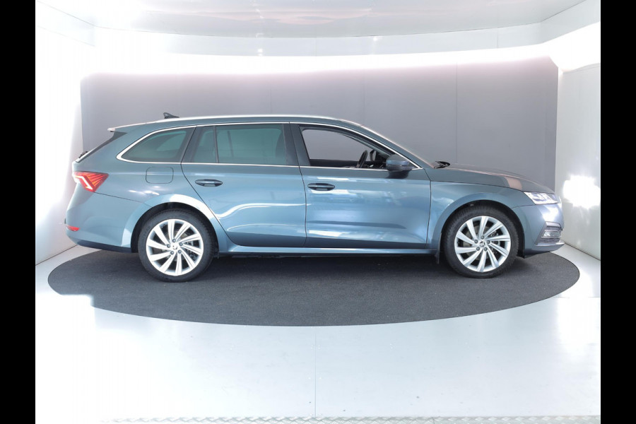 Škoda Octavia Combi 1.4 TSI iV PHEV Business Edition Plus 204pk| Navi| trekhaak| 18'LM-velgen |verwarmde stln+voorruit| SOH 94%