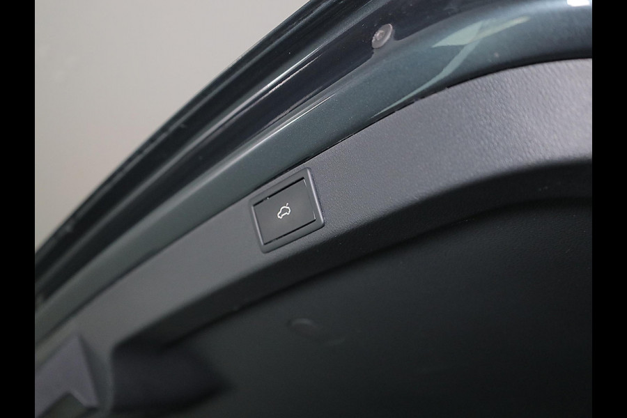 Škoda Octavia Combi 1.4 TSI iV PHEV Business Edition Plus 204pk| Navi| trekhaak| 18'LM-velgen |verwarmde stln+voorruit| SOH 94%