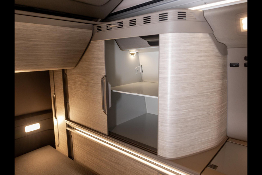 Volkswagen California Ocean eHybrid 4Motion / 245pk / Trekhaak /