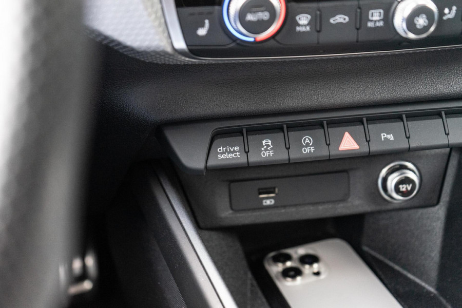 Audi A1 Sportback 40 TFSI S-Line B&O / Led / Cruise