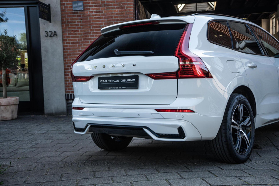 Volvo XC60 2.0 B4 R-Design Pano / Camera / Memory