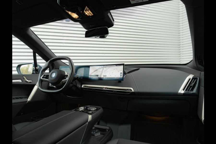 BMW iX xDrive50 - 112 kWh - Sportpakket - Driving Ass Prof - Head-up