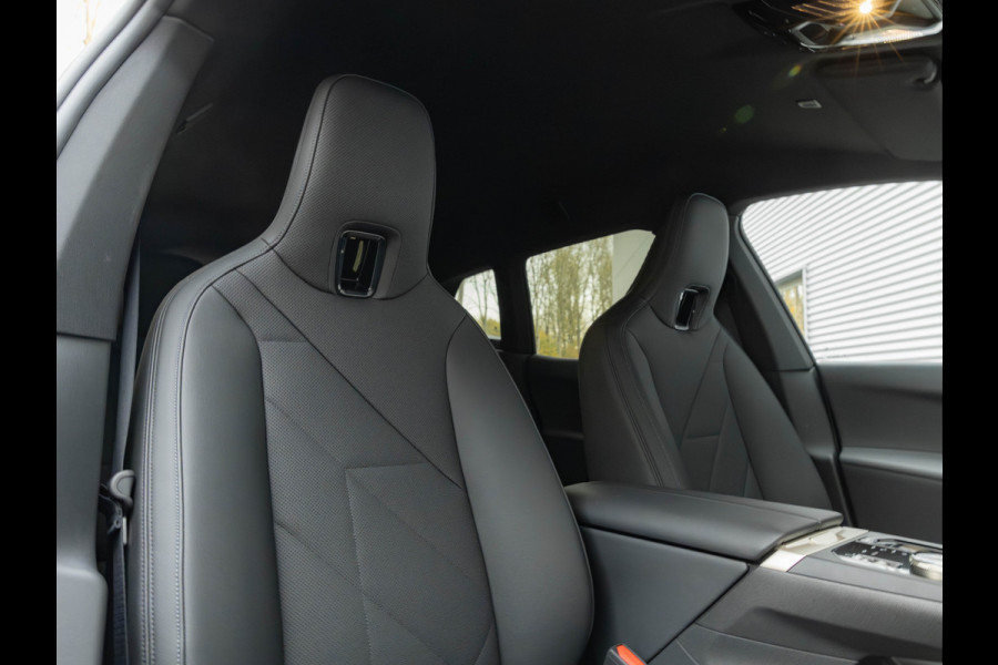BMW iX xDrive50 - 112 kWh - Sportpakket - Driving Ass Prof - Head-up