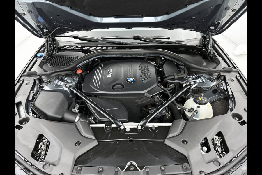 BMW 5 Serie 520d High Executive(NL-auto, Dealer OnderH, Comfort Zetels, Stuur/stoel Verwarming, 360 camera, active Cruise, Etc)