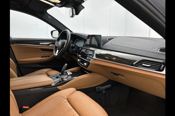 BMW 5 Serie 520d High Executive(NL-auto, Dealer OnderH, Comfort Zetels, Stuur/stoel Verwarming, 360 camera, active Cruise, Etc)