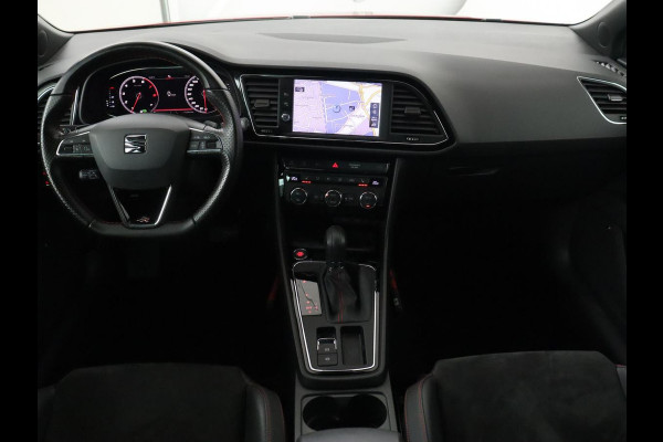 Seat Leon 1.5 TSI FR Ultimate Edition Black | 1e eigenaar | Panoramadak | Stoelverwarming | Adaptive cruise | Camera | Beats Pack | Carplay | Virtual Cockpit | Keyless | Full LED | Navigatie | Leder/Alcantara