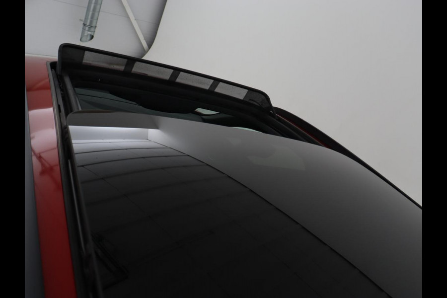 Seat Leon 1.5 TSI FR Ultimate Edition Black | 1e eigenaar | Panoramadak | Stoelverwarming | Adaptive cruise | Camera | Beats Pack | Carplay | Virtual Cockpit | Keyless | Full LED | Navigatie | Leder/Alcantara