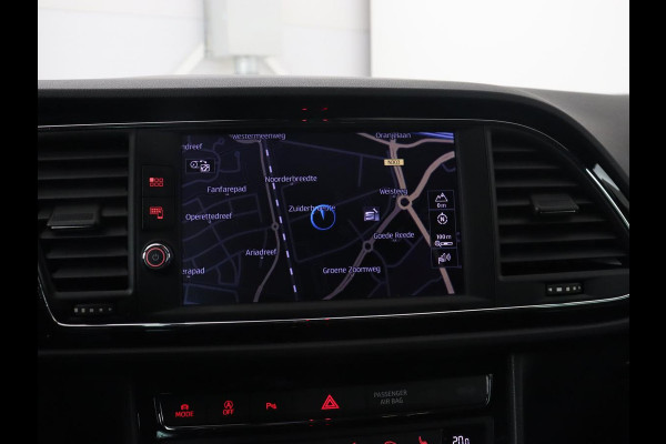 Seat Leon 1.5 TSI FR Ultimate Edition Black | 1e eigenaar | Panoramadak | Stoelverwarming | Adaptive cruise | Camera | Beats Pack | Carplay | Virtual Cockpit | Keyless | Full LED | Navigatie | Leder/Alcantara