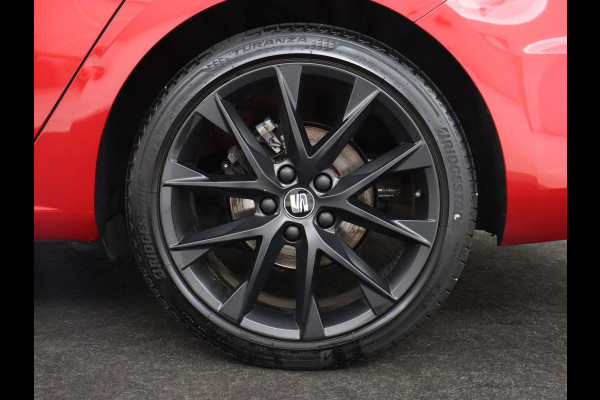 Seat Leon 1.5 TSI FR Ultimate Edition Black | 1e eigenaar | Panoramadak | Stoelverwarming | Adaptive cruise | Camera | Beats Pack | Carplay | Virtual Cockpit | Keyless | Full LED | Navigatie | Leder/Alcantara