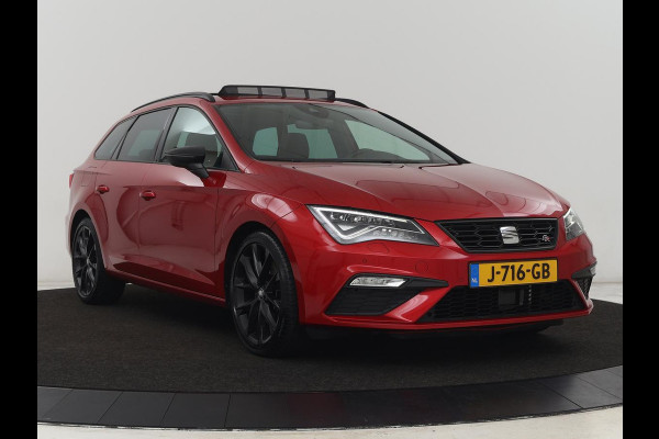 Seat Leon 1.5 TSI FR Ultimate Edition Black | 1e eigenaar | Panoramadak | Stoelverwarming | Adaptive cruise | Camera | Beats Pack | Carplay | Virtual Cockpit | Keyless | Full LED | Navigatie | Leder/Alcantara