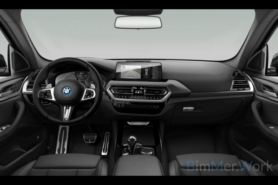 BMW X3 xDrive30e M Sport (wordt verwacht) | Panoramadak | Laser | Head-Up | Trekhaak | CarPlay |