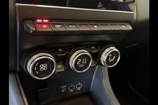 Renault Captur 1.3 TCe AUT 130 Intens | Groot Navi | Carplay | 17" | Stoelverwarming | Camera | PDC V+A | Keyless | 100% Renault onderhouden!