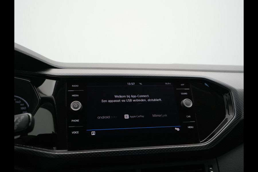 Volkswagen T-Cross 1.0 TSI 95pk Life Navi via app Pdc Acc Clima ARGON