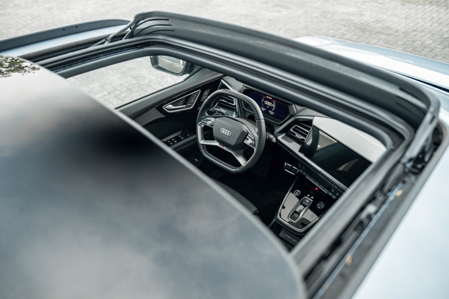 Audi Q4 e-tron 50 quattro S edition 77 kWh Matrix, ACC, Panorama, trekhaak