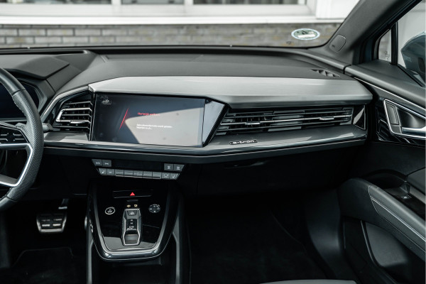 Audi Q4 e-tron 50 quattro S edition 77 kWh Matrix, ACC, Panorama, trekhaak