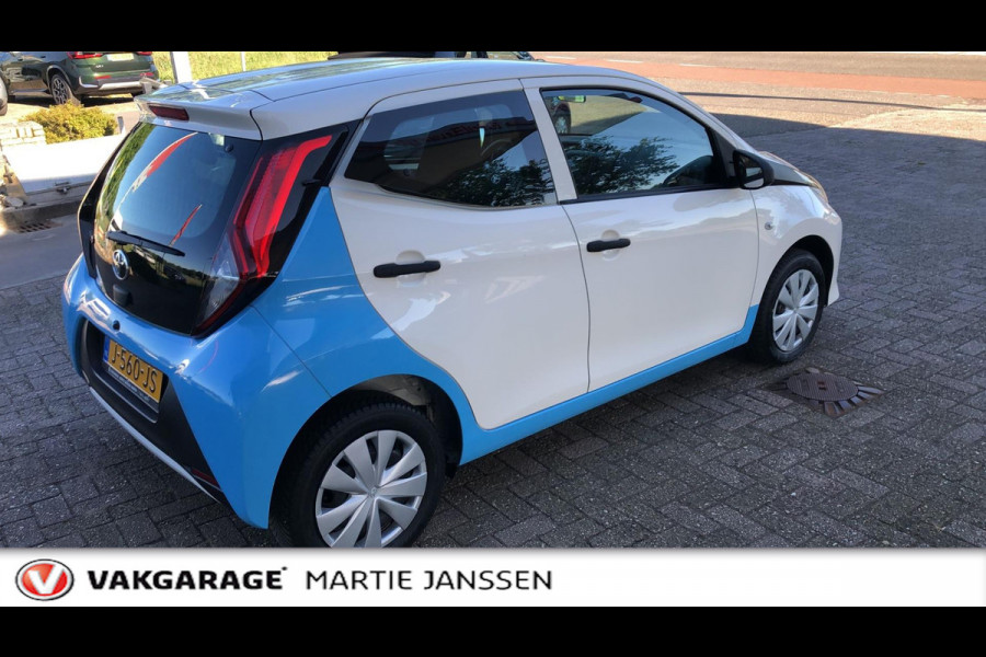 Toyota Aygo 1.0 VVT-i x-fun
