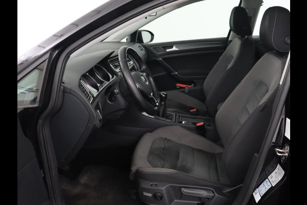 Volkswagen Golf 1.5 TSI Comfortline Business | Trekhaak | Stoelverwarming | Massage | Carplay | Navigatie | Parkeerhulp | Adaptive cruise | Climate control | LED | Bluetooth