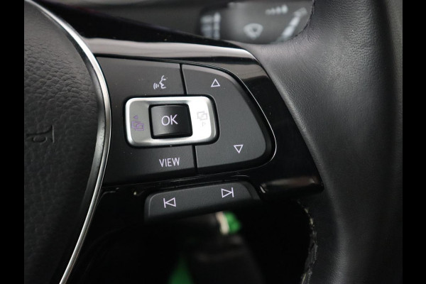 Volkswagen Golf 1.5 TSI Comfortline Business | Trekhaak | Stoelverwarming | Massage | Carplay | Navigatie | Parkeerhulp | Adaptive cruise | Climate control | LED | Bluetooth