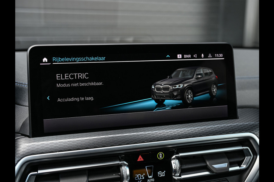 BMW X3 xDrive30e HIGH EXECUTIVE | M-SPORT | PERFORMANCE SEATS | FULL-STYLING | PANORAMADAK | HEAD-UP | HARMAN/KARDON | AMBIANCE INTERIE