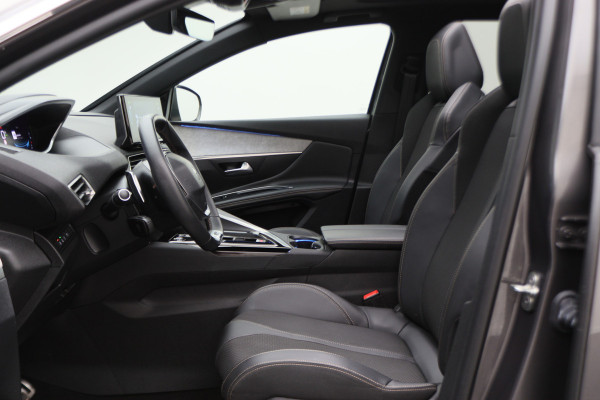 Peugeot 3008 1.6 HYbrid 225 GT Panoramadak, ACC, Camera, Apple Carplay, Sfeerverlichting, LED, DAB, 18''
