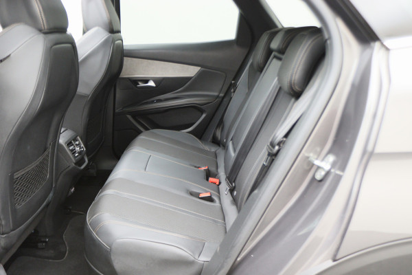 Peugeot 3008 1.6 HYbrid 225 GT Panoramadak, ACC, Camera, Apple Carplay, Sfeerverlichting, LED, DAB, 18''