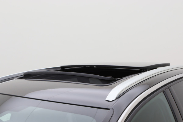 Peugeot 3008 1.6 HYbrid 225 GT Panoramadak, ACC, Camera, Apple Carplay, Sfeerverlichting, LED, DAB, 18''