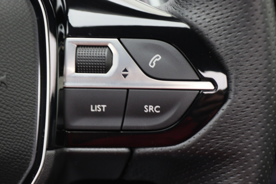 Peugeot 3008 1.6 HYbrid 225 GT Panoramadak, ACC, Camera, Apple Carplay, Sfeerverlichting, LED, DAB, 18''