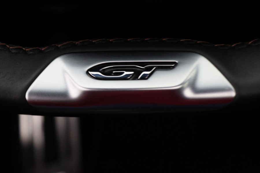 Peugeot 3008 1.6 HYbrid 225 GT Panoramadak, ACC, Camera, Apple Carplay, Sfeerverlichting, LED, DAB, 18''