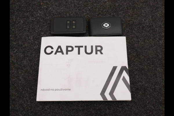 Renault Captur Mild Hybrid 140PK Techno | CAMERA | NAVI GROOT / STOELVERW / 1500KG trekgewicht