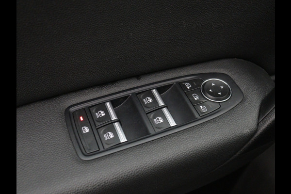 Renault Captur Mild Hybrid 140PK Techno | CAMERA | NAVI GROOT / STOELVERW / 1500KG trekgewicht