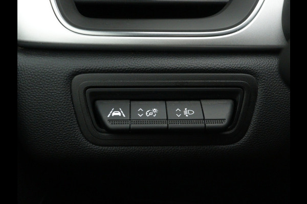 Renault Captur Mild Hybrid 140PK Techno | CAMERA | NAVI GROOT / STOELVERW / 1500KG trekgewicht