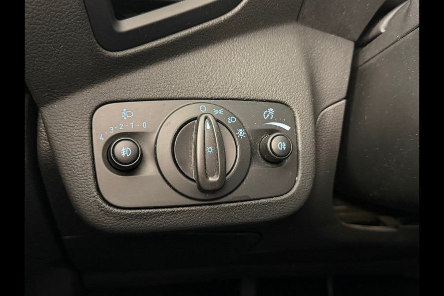 Ford Kuga 1.5 EcoBoost Titanium TREKHAAK NAVIGATIE CAMERA KEYLESS-GO CRUISE PDC AIRCO START/STOP BLUETOOTH