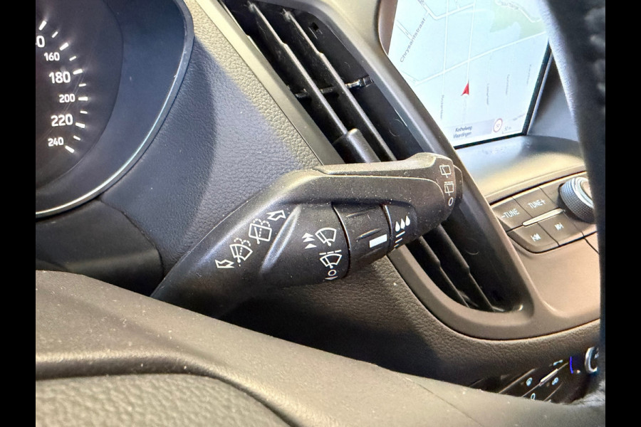 Ford Kuga 1.5 EcoBoost Titanium TREKHAAK NAVIGATIE CAMERA KEYLESS-GO CRUISE PDC AIRCO START/STOP BLUETOOTH