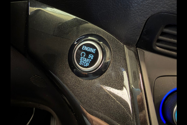 Ford Kuga 1.5 EcoBoost Titanium TREKHAAK NAVIGATIE CAMERA KEYLESS-GO CRUISE PDC AIRCO START/STOP BLUETOOTH