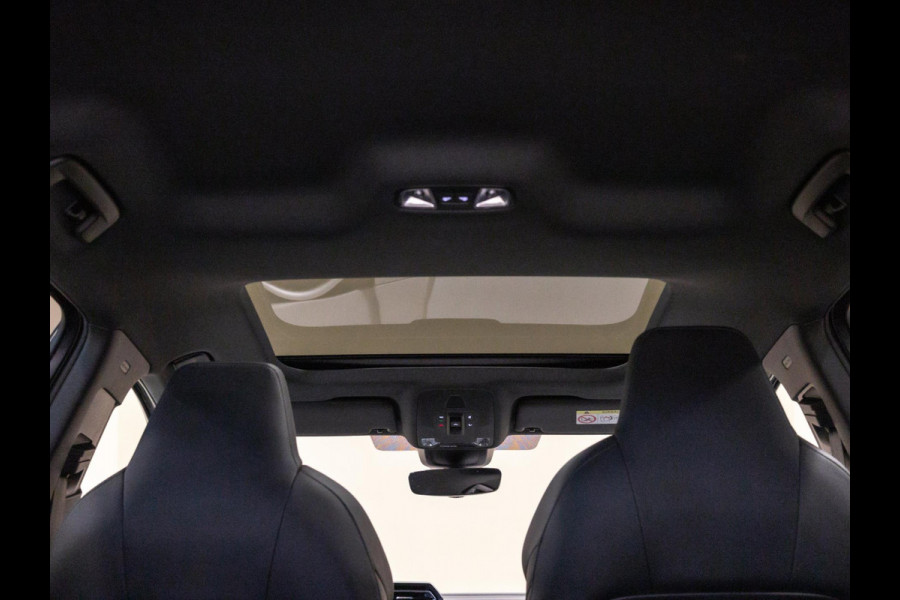 Audi A3 Sportback 35 TFSI S edition / 150pk / Maxton / Panorama dak / Sonos / Achteruitrij camera /