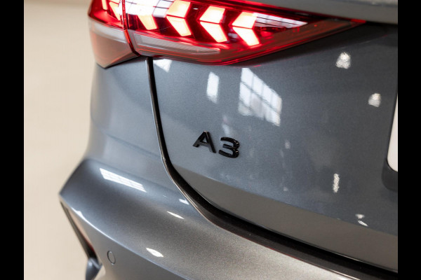 Audi A3 Sportback 35 TFSI S edition / 150pk / Maxton / Panorama dak / Sonos / Achteruitrij camera /