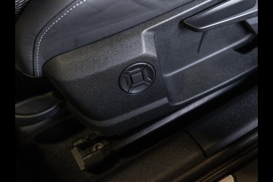 Audi A3 Sportback 35 TFSI S edition / 150pk / Maxton / Panorama dak / Sonos / Achteruitrij camera /