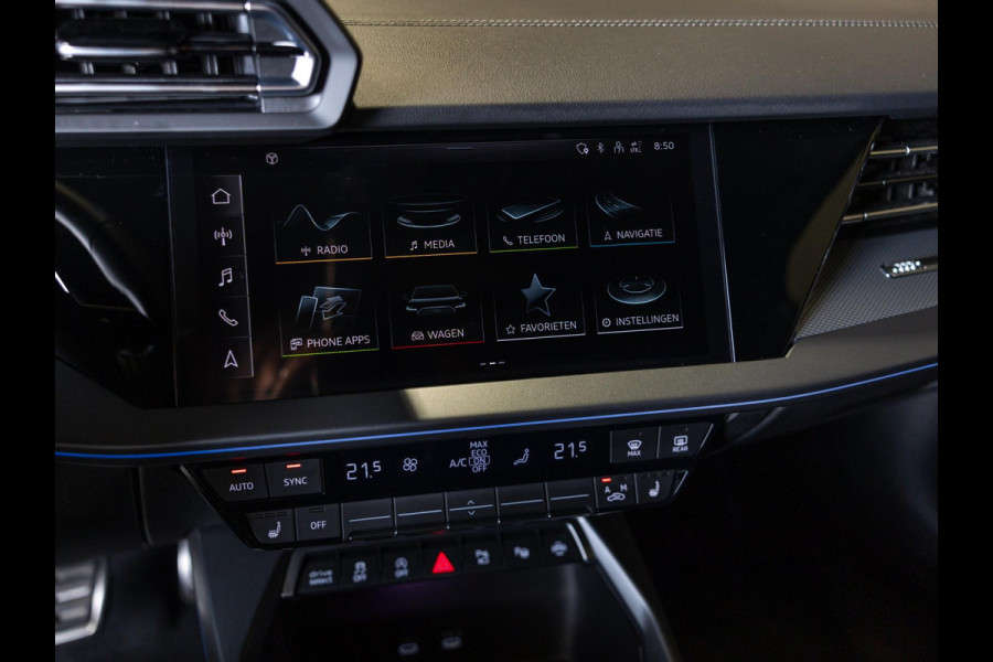 Audi A3 Sportback 35 TFSI S edition / 150pk / Maxton / Panorama dak / Sonos / Achteruitrij camera /